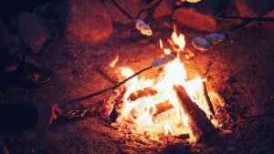 Lagerfeuer bei der SMV Übernachtung